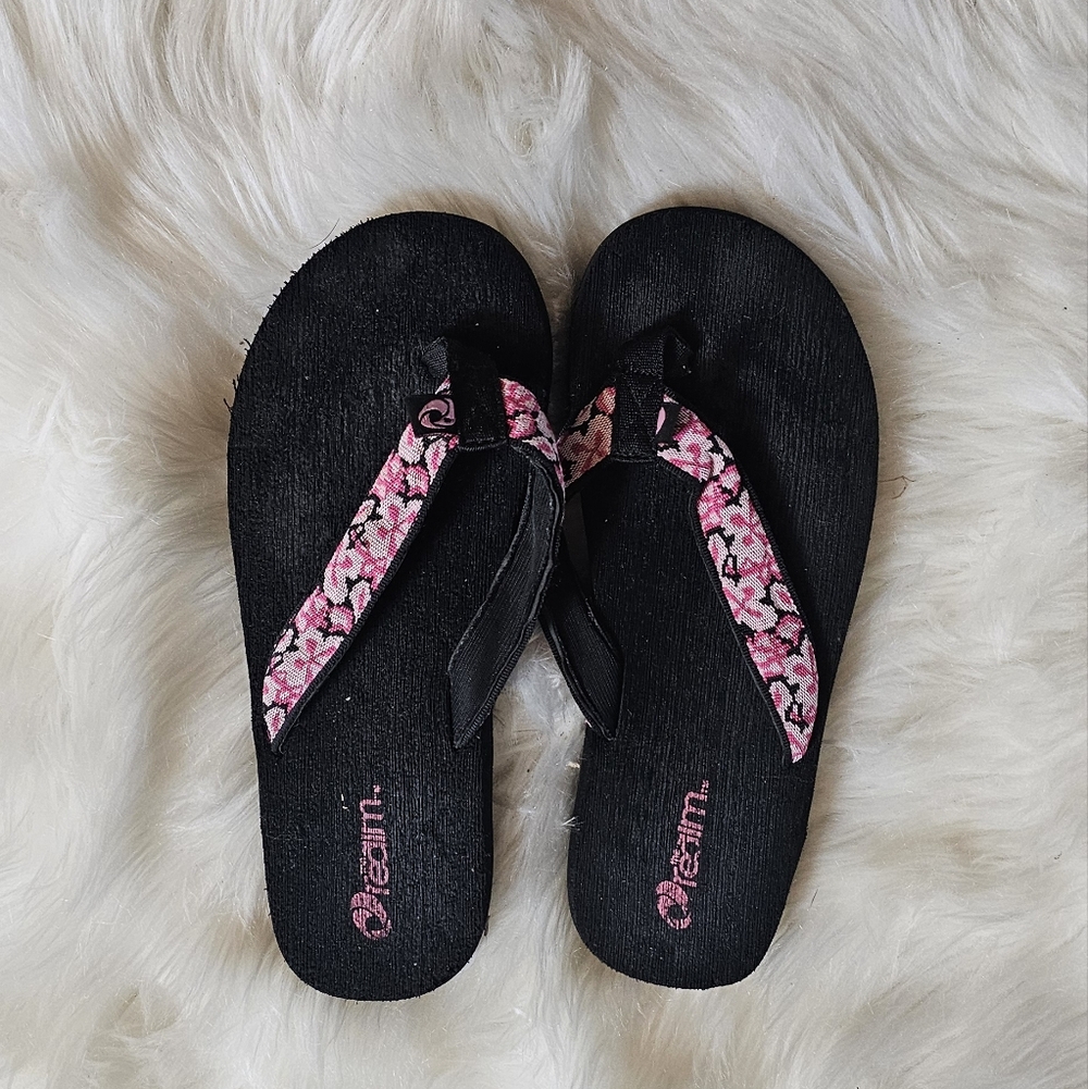 The Realm Black and Pink Flip Flops 8
